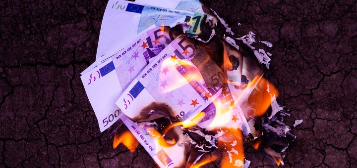 Akibat Membakar Petasan